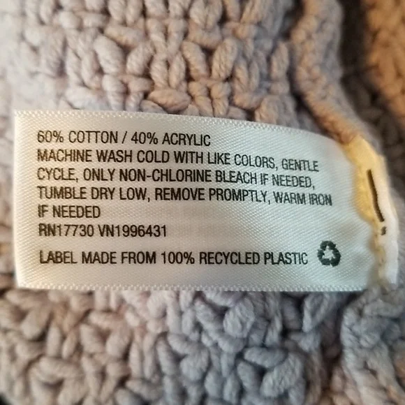 Universal Thread Knit Sweater - Picture 12 of 12